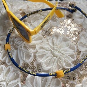 Michigan wolverines themed sunglasses, rope necklace